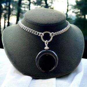 Black carved horn upside down moon lunula design Stainless steel choker necklace